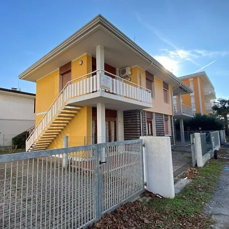 Apartment 150m From The Sea *